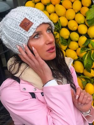 biala_czapka_oversize_unisex_surferska04