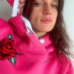 Bluza różowa fuksja z różą Fearless