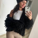 Sweter damski z fredzlami kardigan czarny